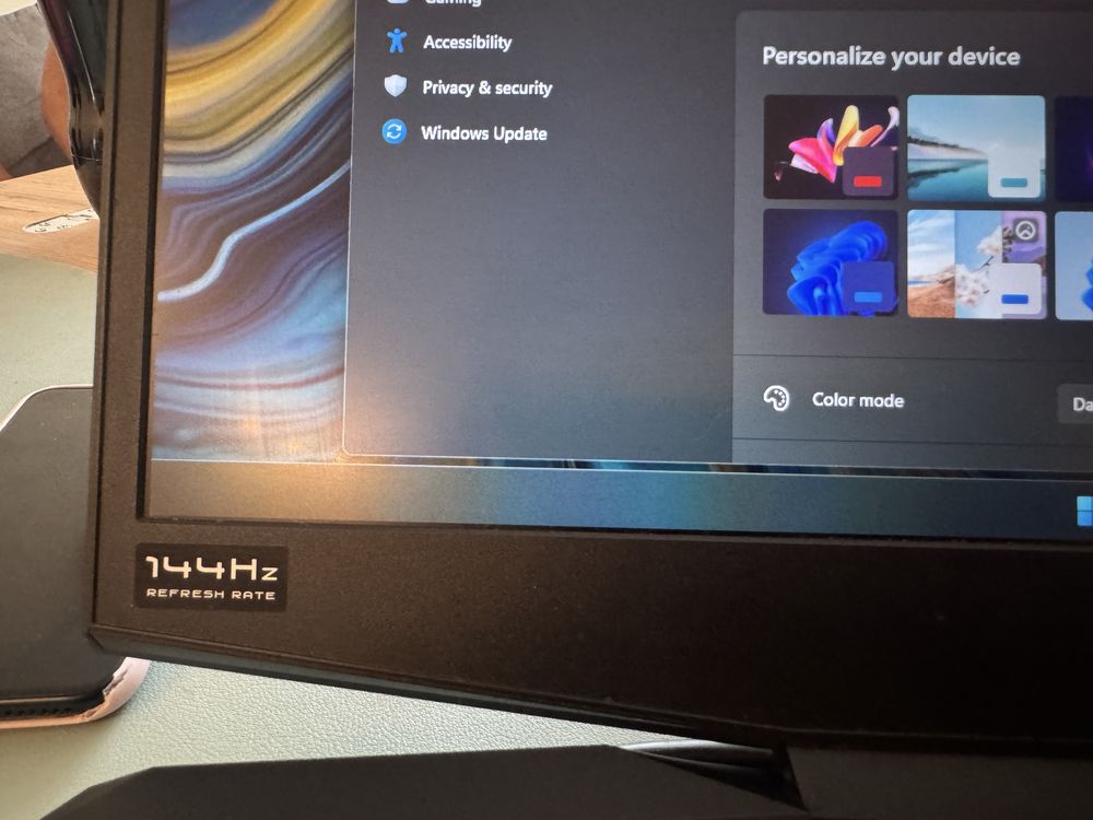 HP pavilion gaming 17inch 144hz
