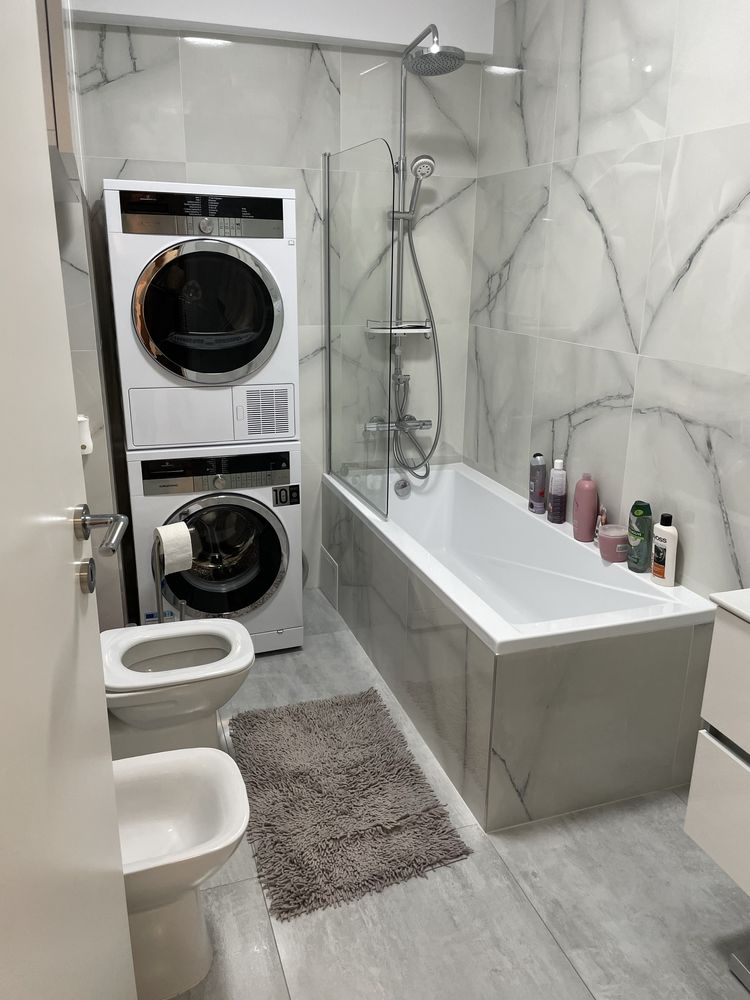 Dau in chirie apartament cu 3 camere,Iosia Residence,Onestilor