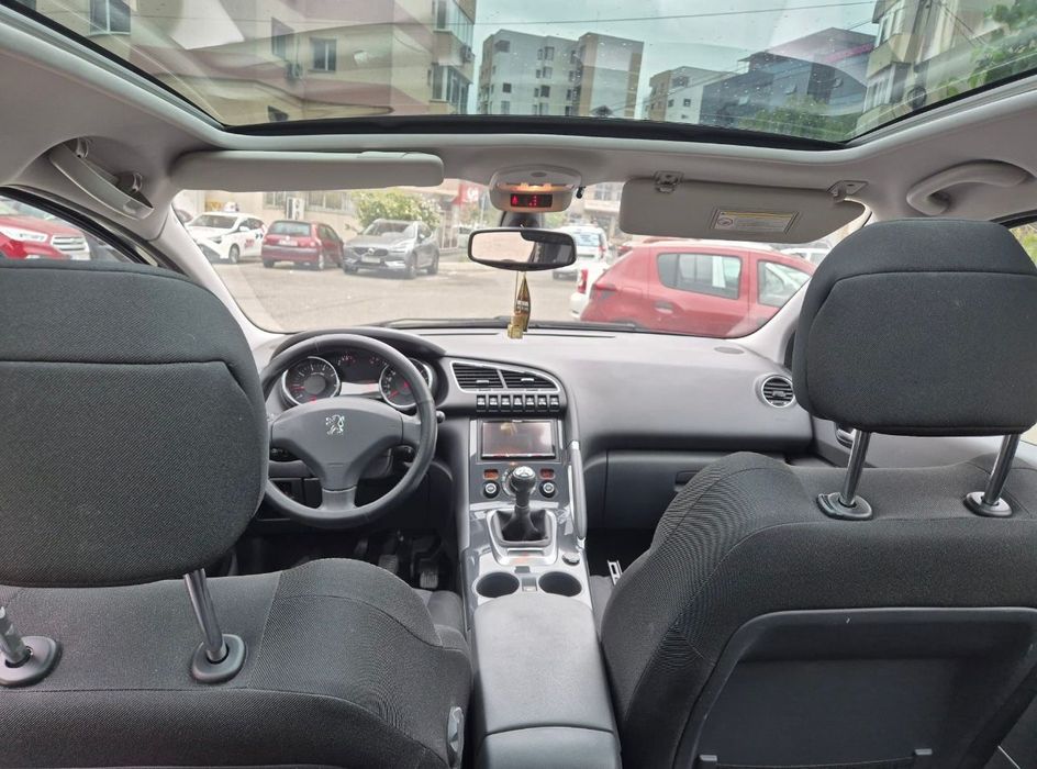 Peugeot 3008 1.6 HDi 112 Cp 2011 Euro 5

Masina este impecabila din to