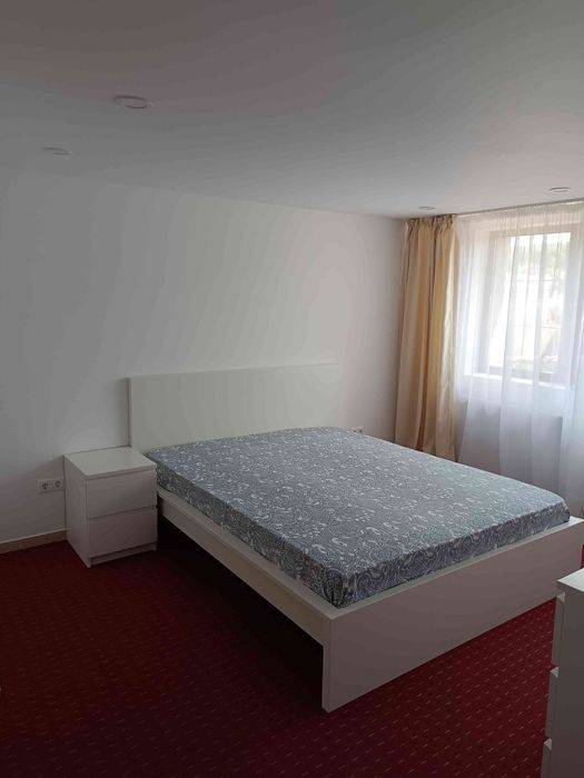 Casa 3 camere mobilata si teren .