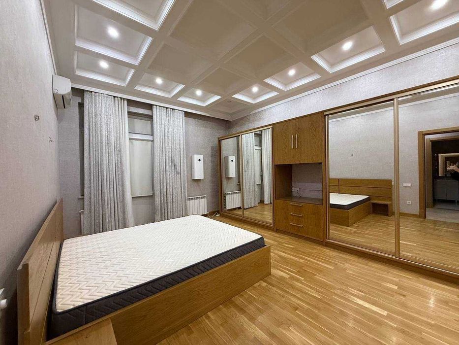 Габус
ул. Садык Азимова
3/6/7
Площадь: 150 м²