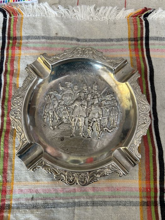 Пепелник Тримата Мускетари
