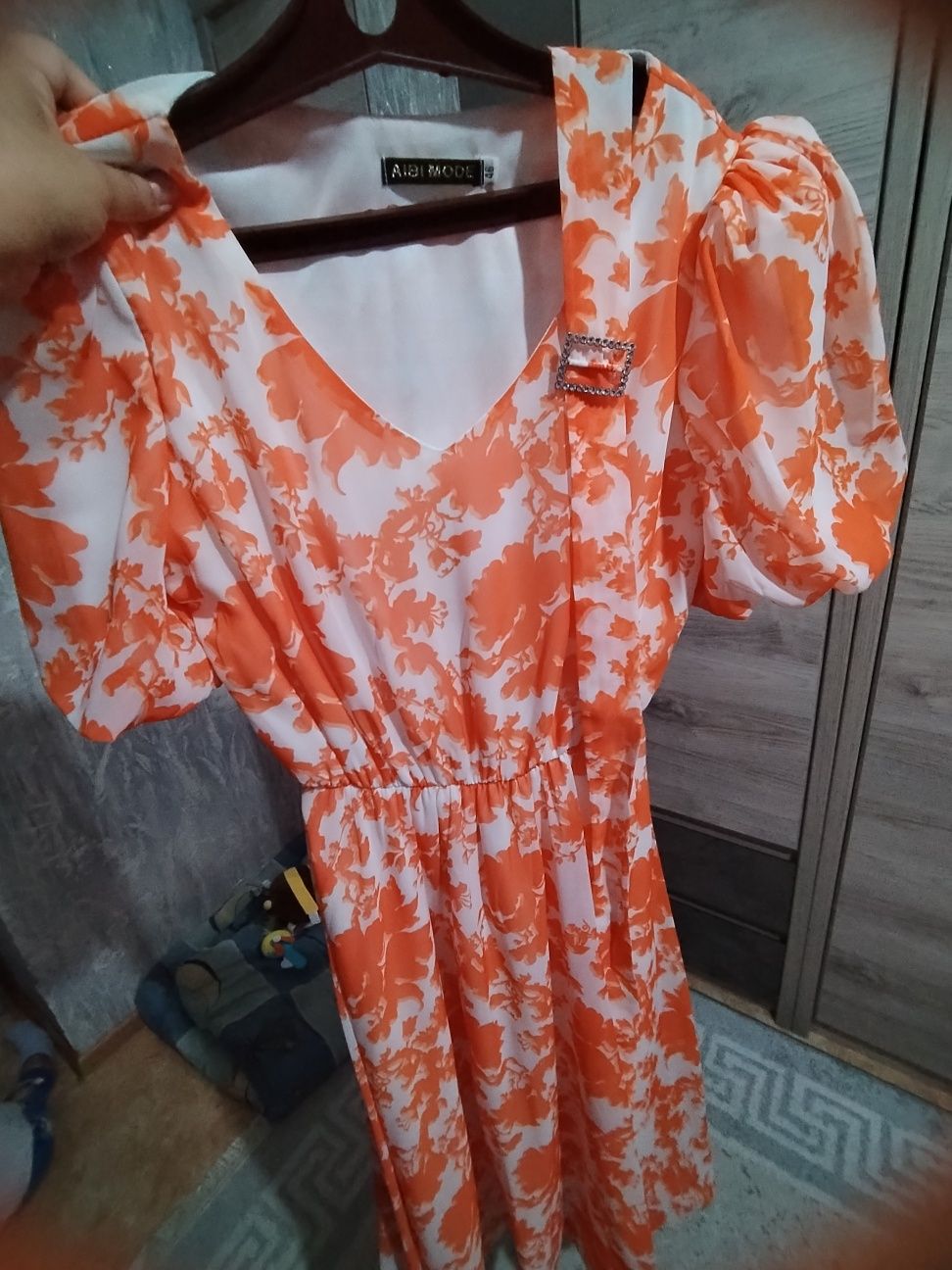 Продам платья 46го размера