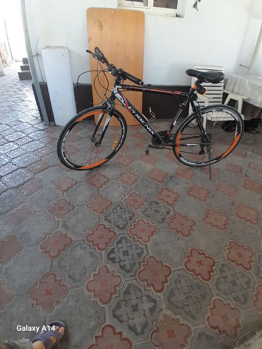 Продаётся велосипед.