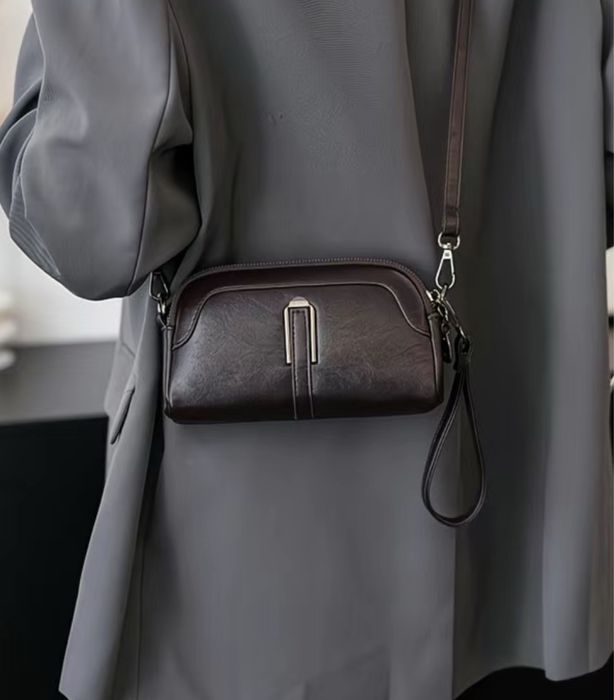 Сумочка - клатч