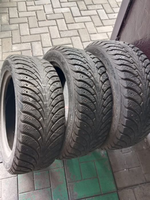 Продам 3 зимние шины б/у