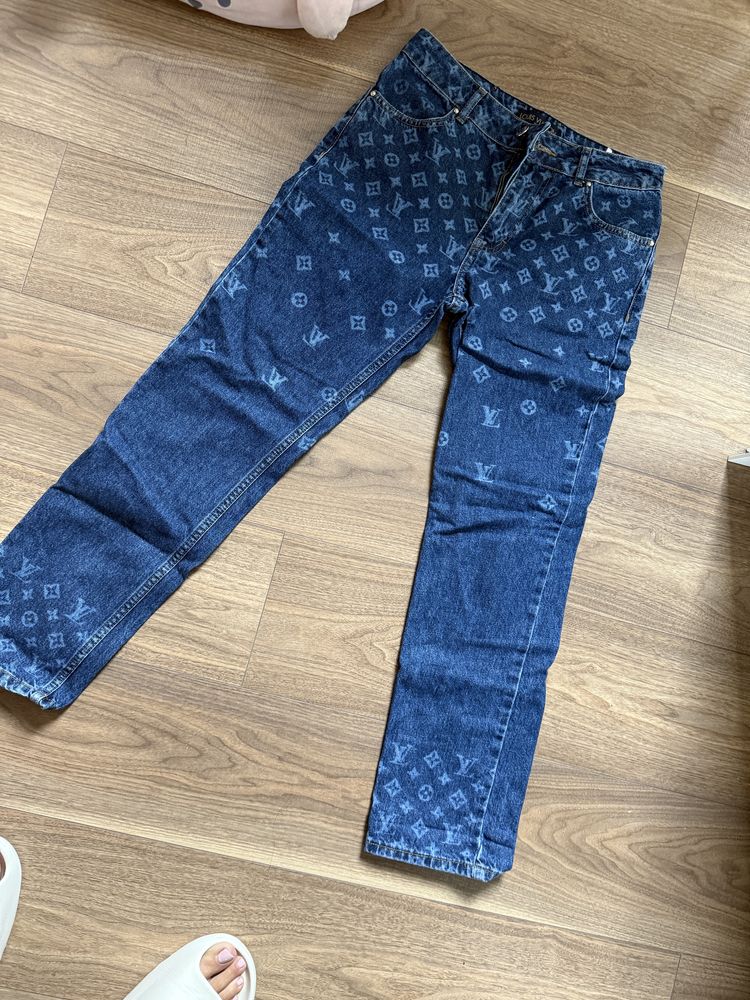 Louis Vuitton дамски дънки