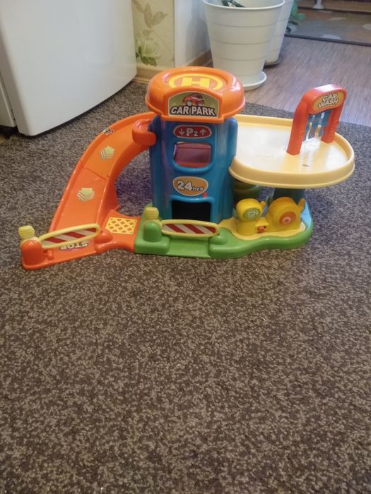 Музыкальный автопаркинг.