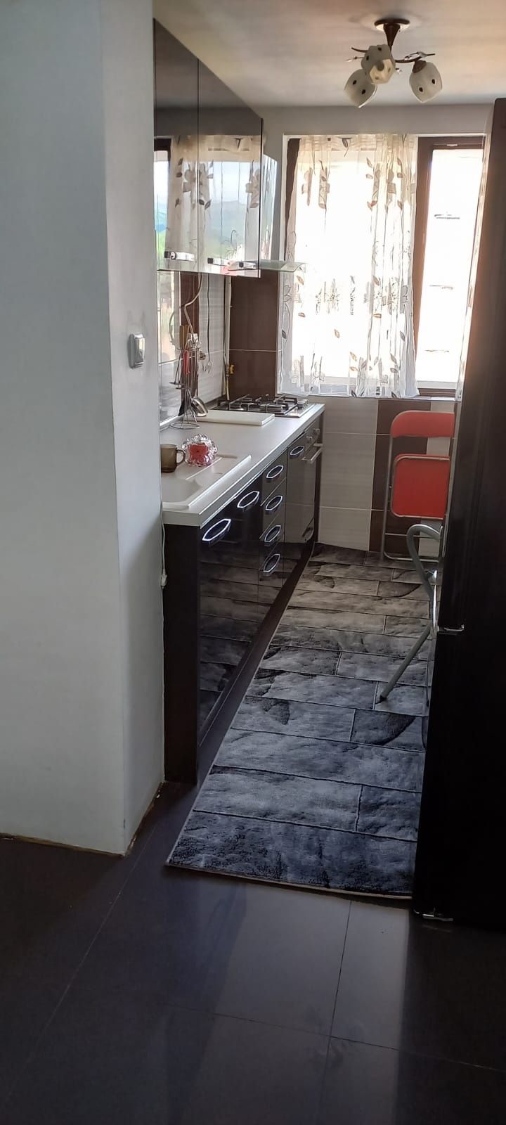 Vand apartament cu 2 camere confort 1