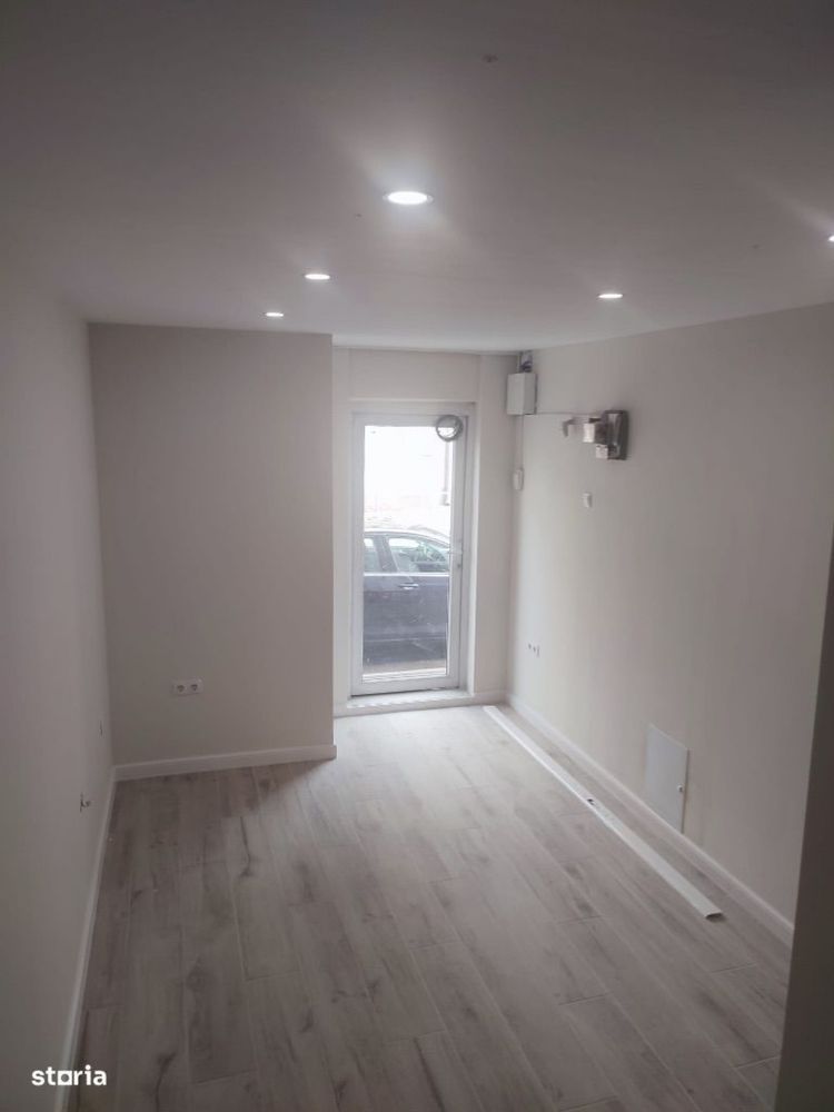 Spatiu comercial stradal langa Rosecas