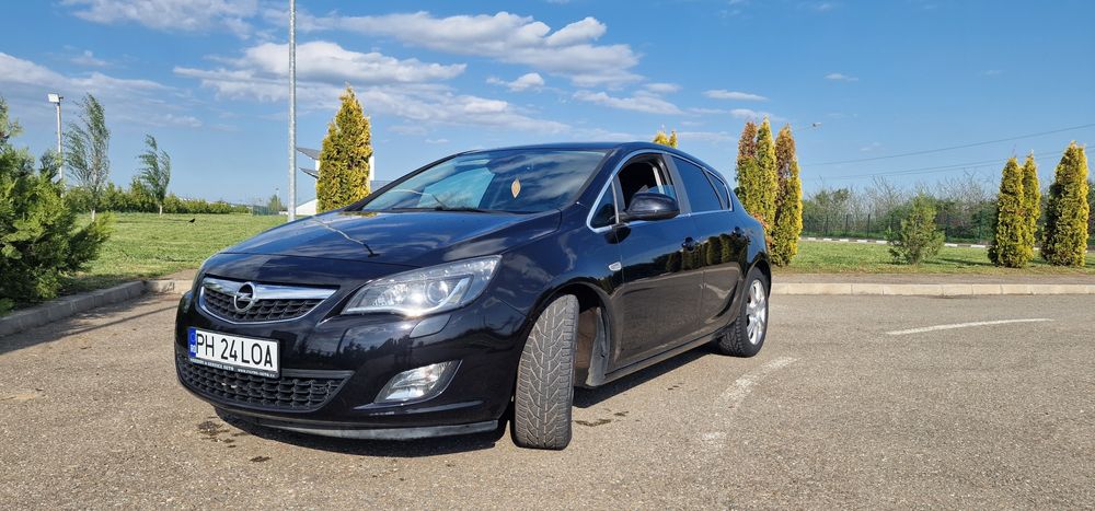 Se vinde Opel astra J