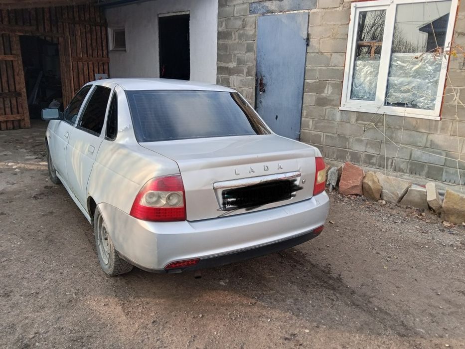 Продам приора 2009года