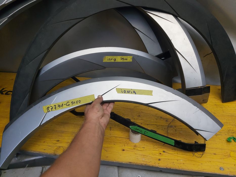 Лайсна калник  Лайсна предна броня Hyundai Ioniq 5