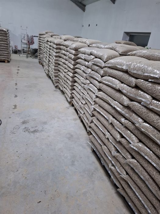 Peleti din Rasinos Pin