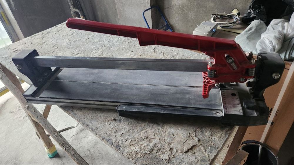 Plitkorez kafel kesish uchun