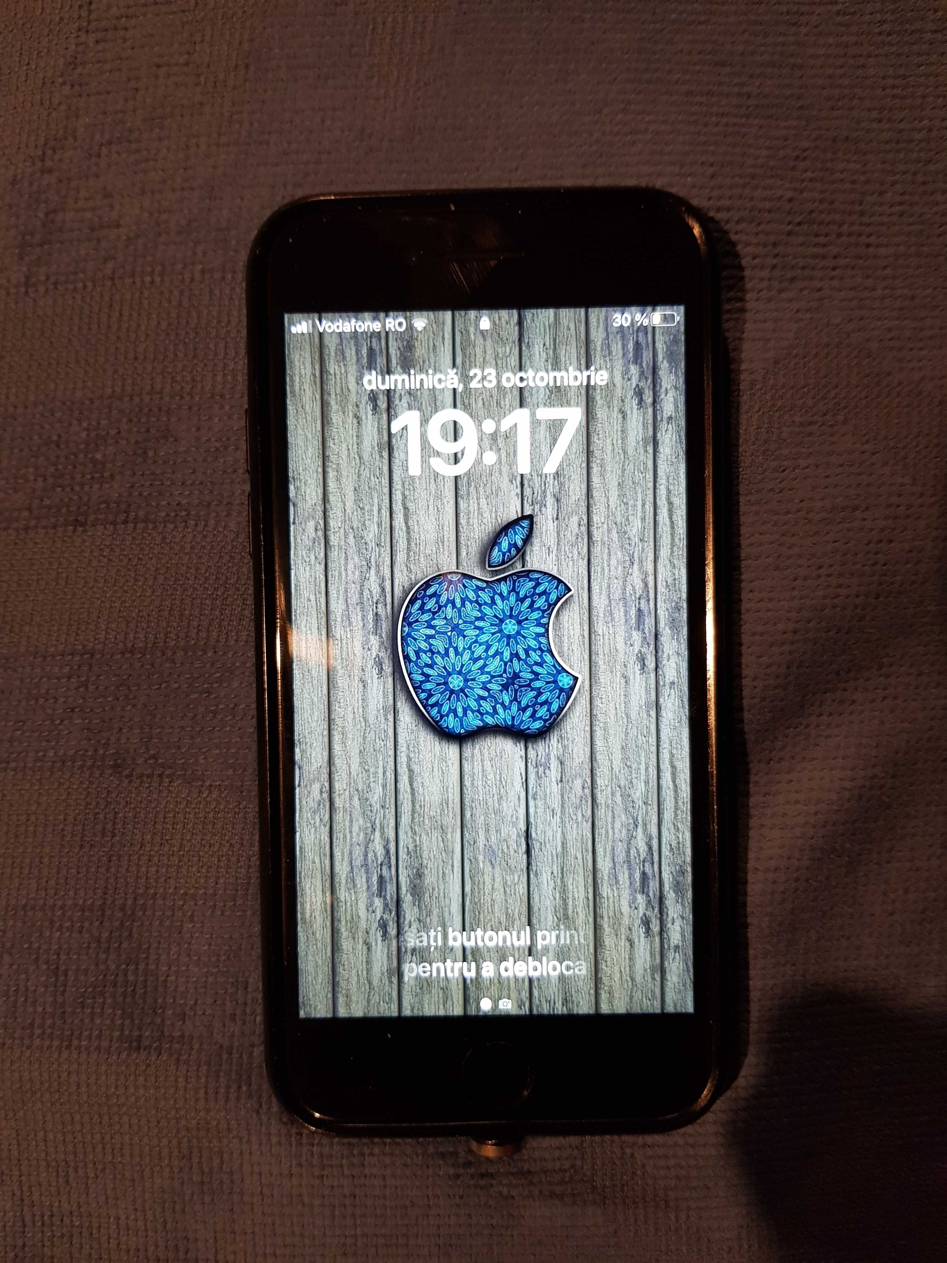 Iphone 8 64Gb liber de retea  9.5/10