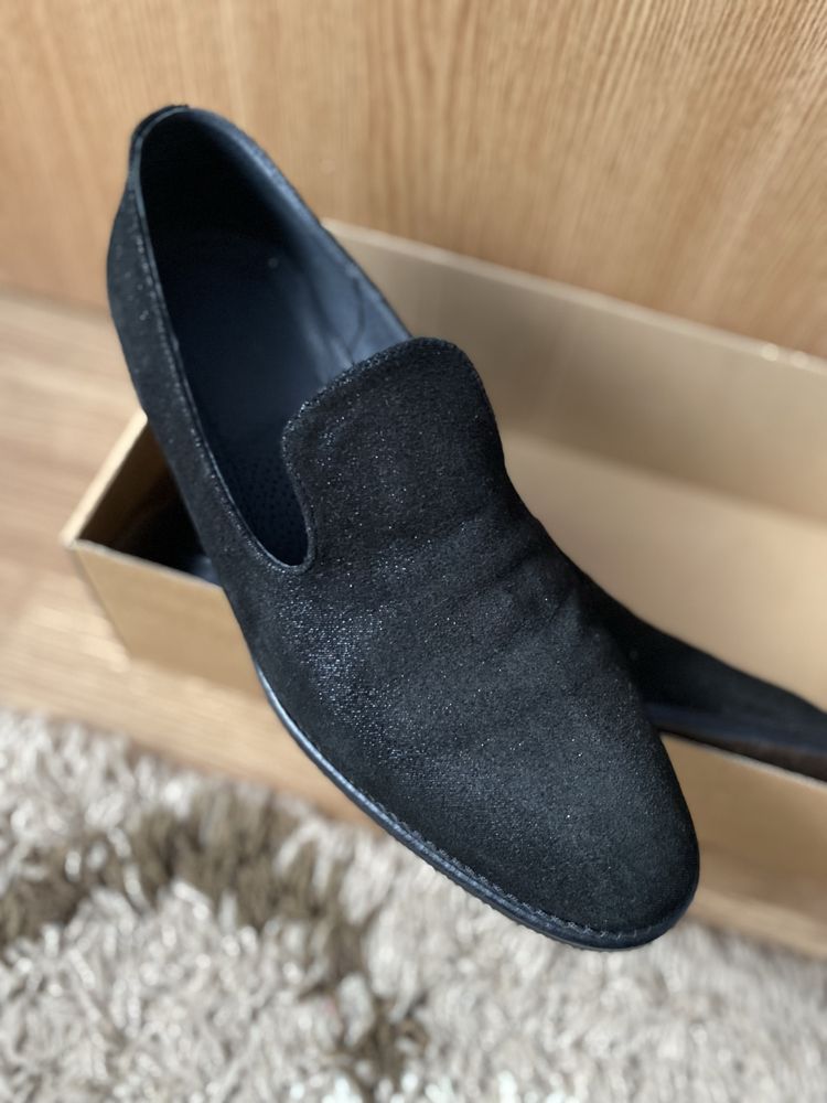 Pantofi negri barbati