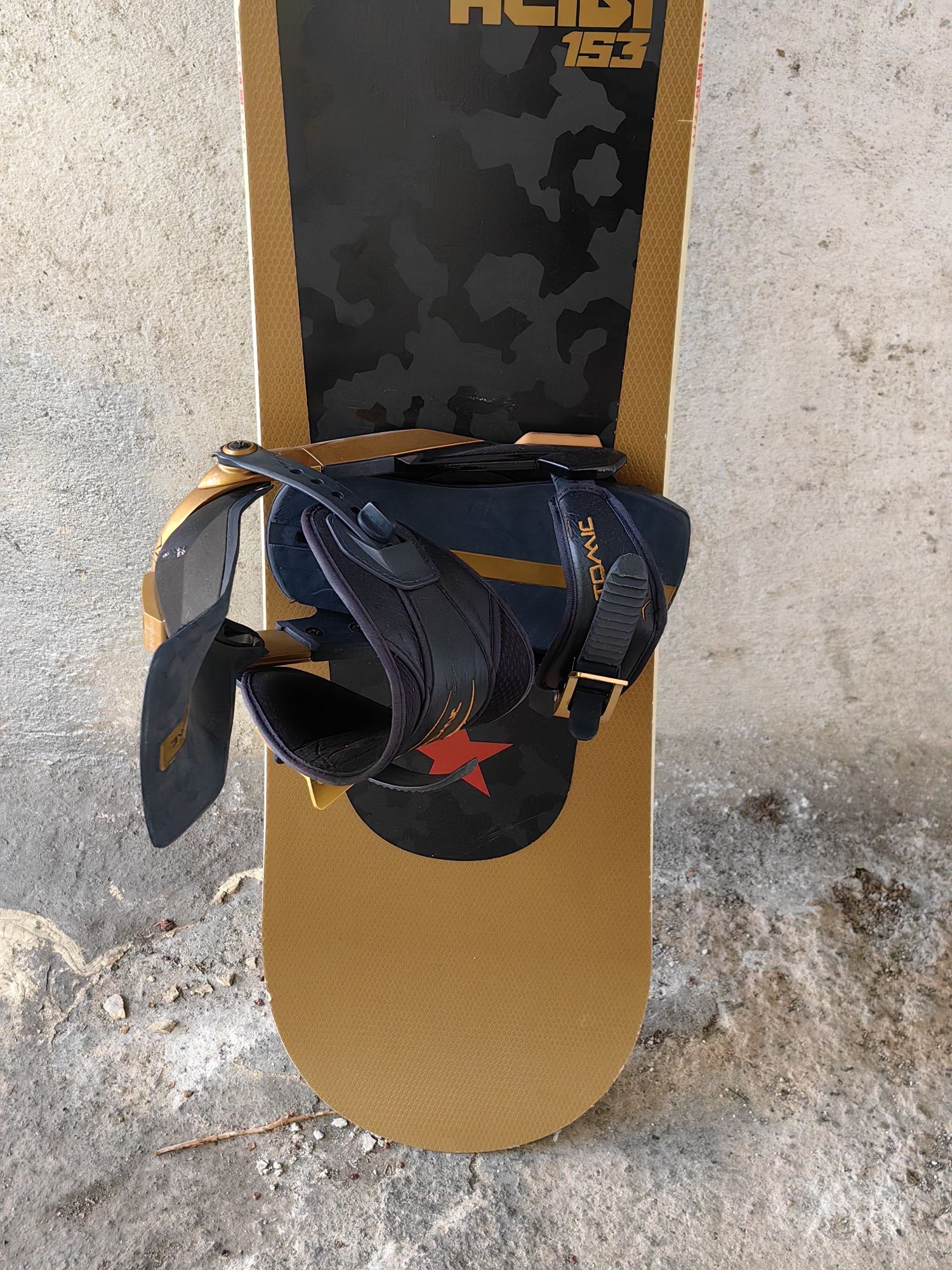 Сноуборд Atomic Alibi 153 см