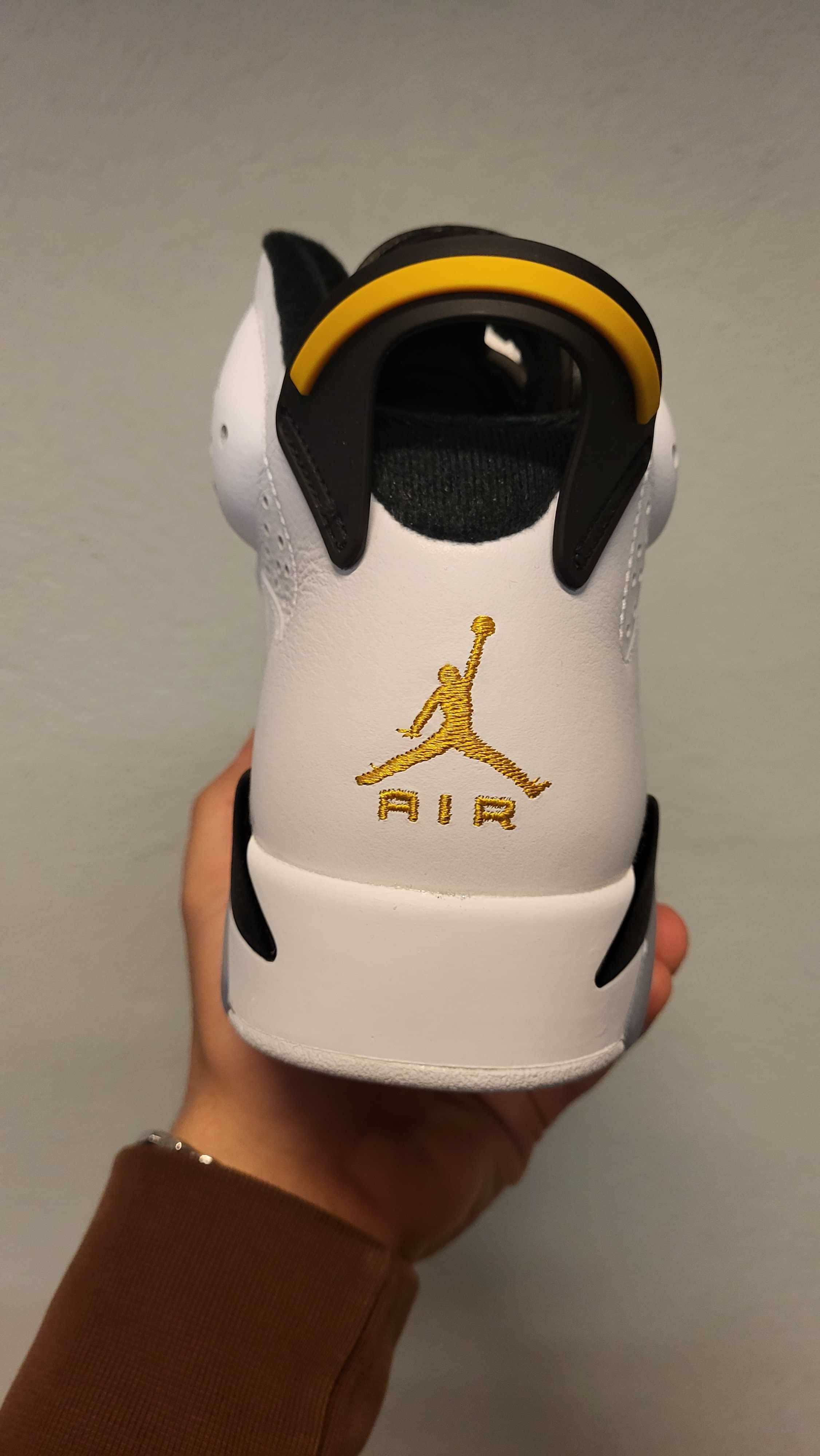 Jordan 6 Yellow Ochre