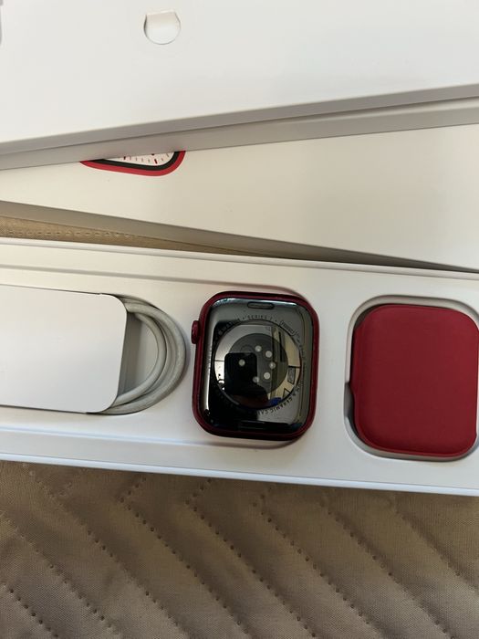 Apple Iwatch 7 45mm (Product Red)