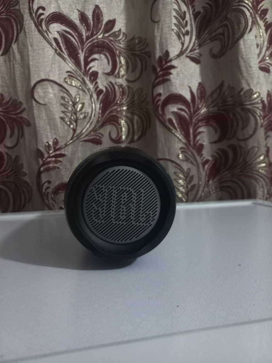 Колонка jbl pluse 4