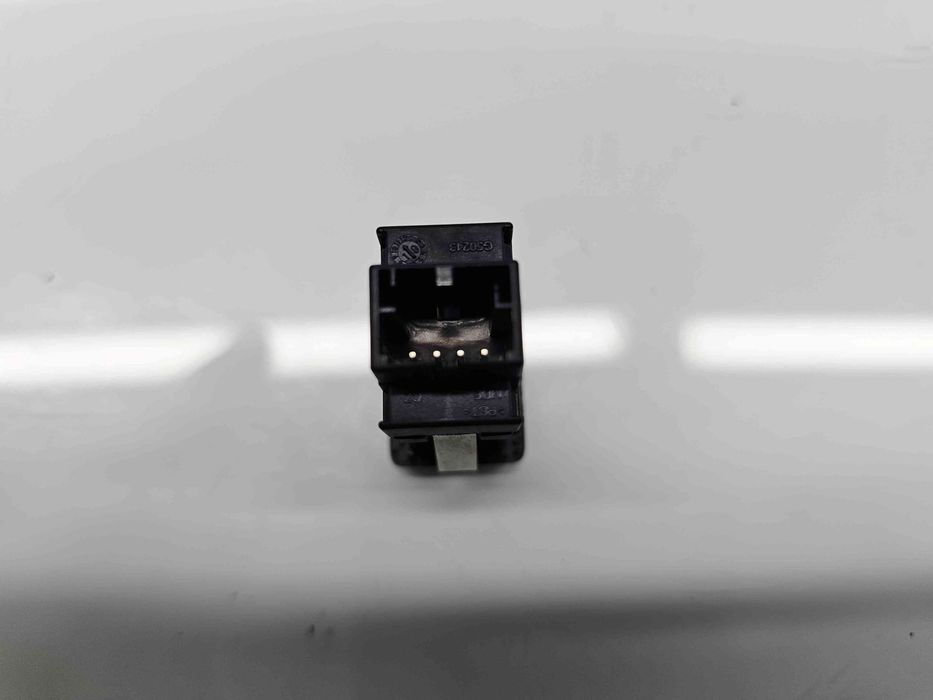 Conector auxiliar USB Volkswagen Golf 6 (5K1) [Fabr 2009-2013] OEM