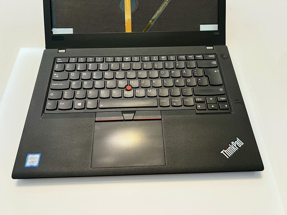 Lenovo ThinkPad T480 8GB RAM 240GB SSD functional fara display