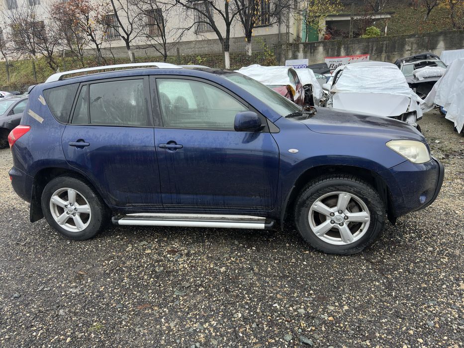 Тойота Рав4 Toyota Rav4 2.0 vvti 152кс автомат На части!