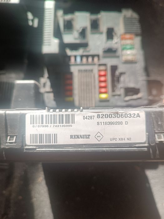 UPC tablou siguranțe Renault Megane2 Scenic2 Fluence Megane3 Scenic3