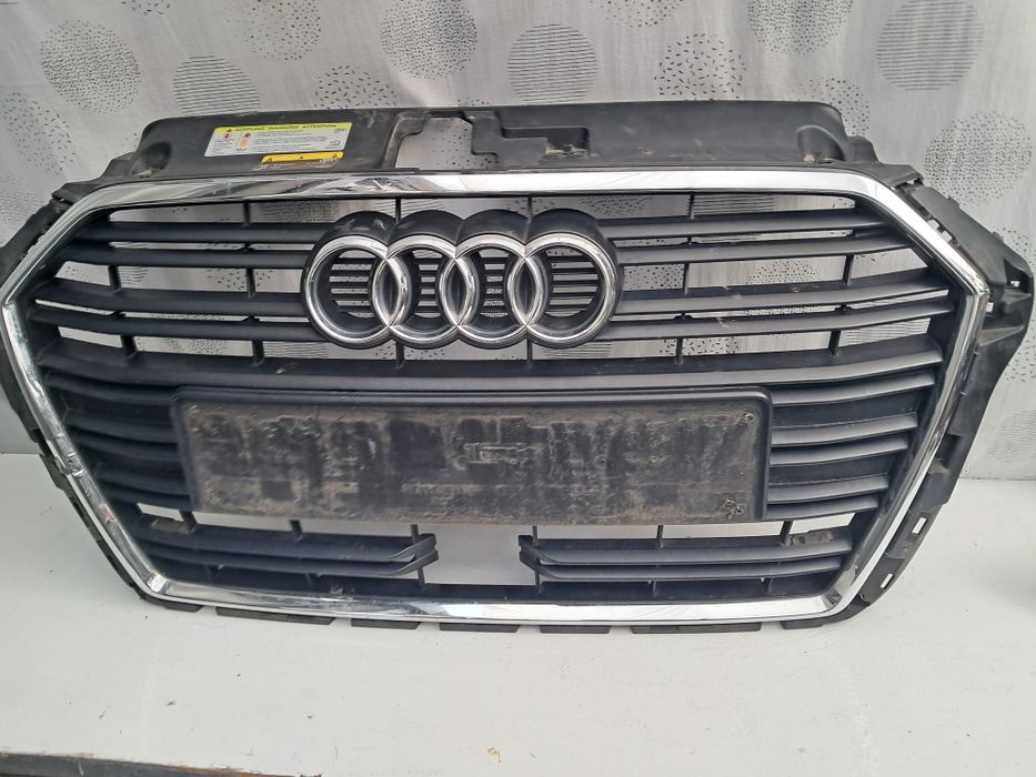 Грил решетка Ауди А3 8V Audi A3 8V