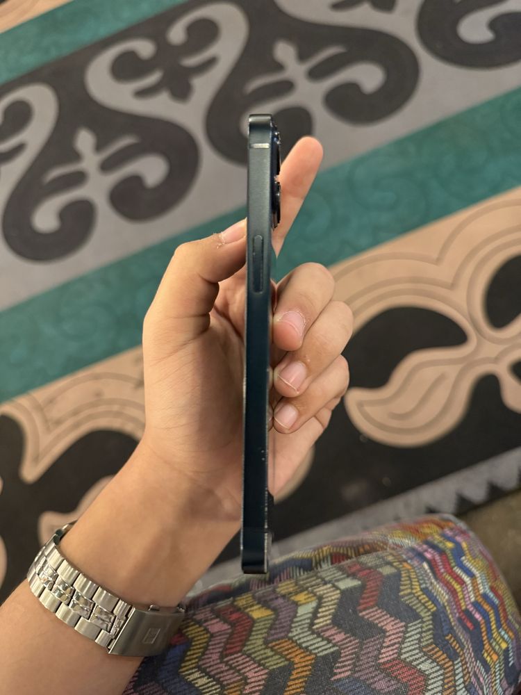 iPhone 13, с коробкой