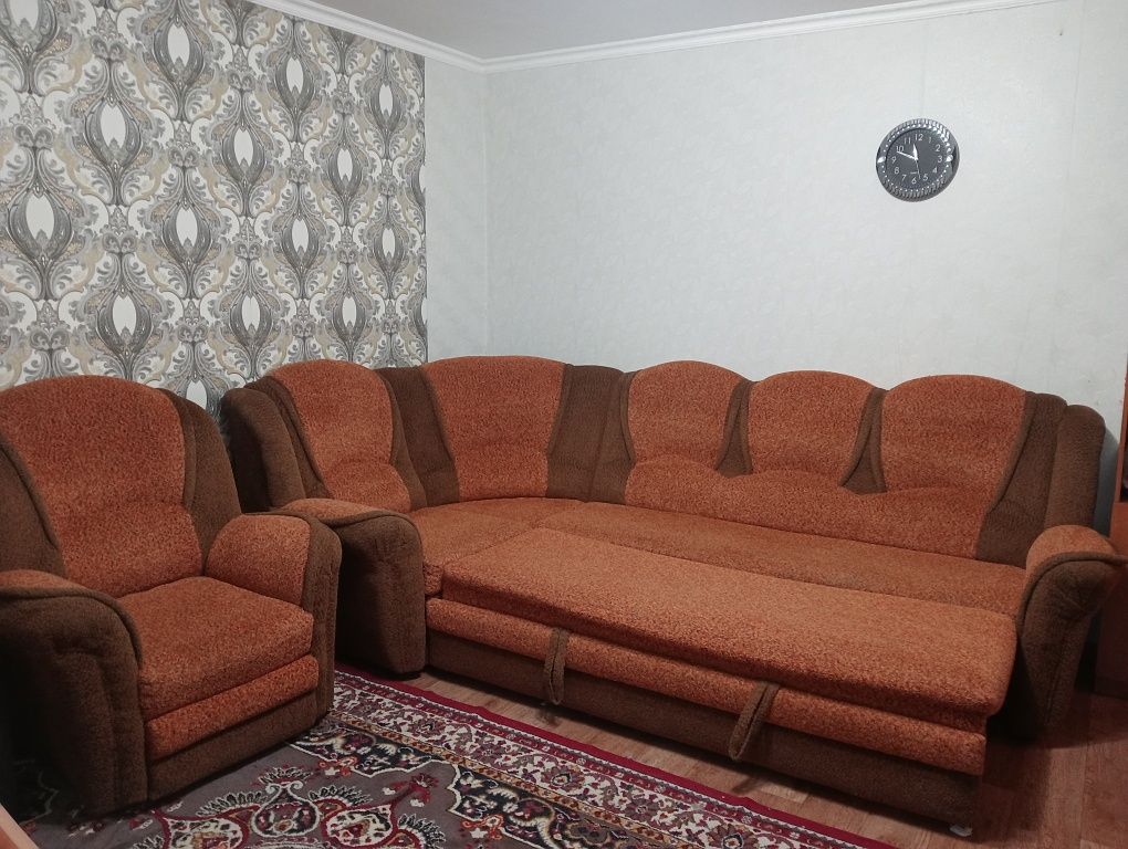 Продам диван в хорошем состоянии