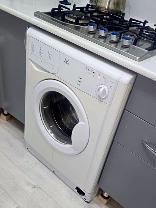 Продам стиральную машину