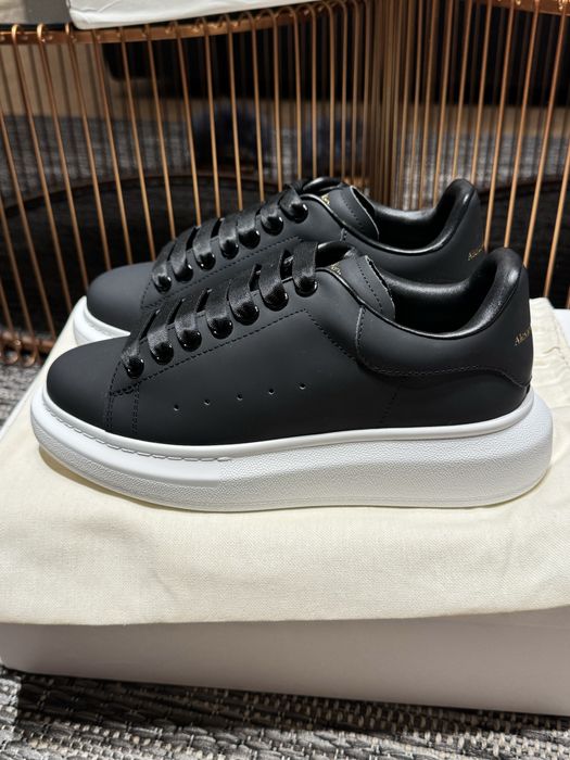 Alexander McQueen Black/White Дамски Обувки 38EUR + Кутия