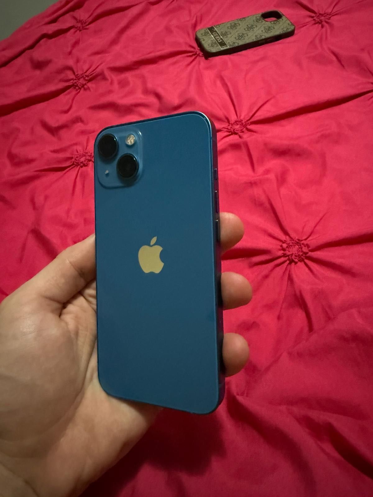Vând iPhone 13 blue