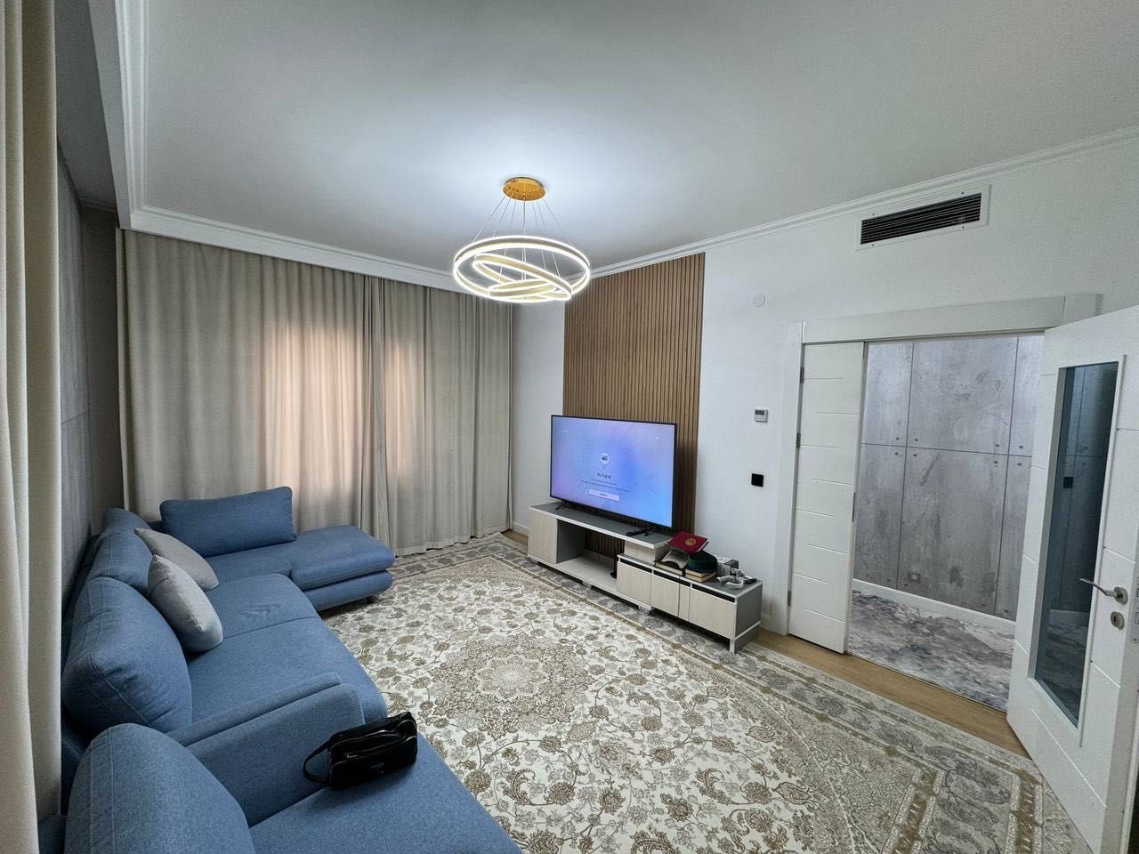 Istanbul City Продается 2 комнатная квартира ремонт ул.А.Каххара