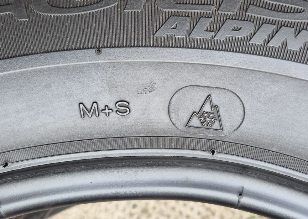 Set 2buc 235/65 R16C Michelin Agilis Alpin M+S iarnă