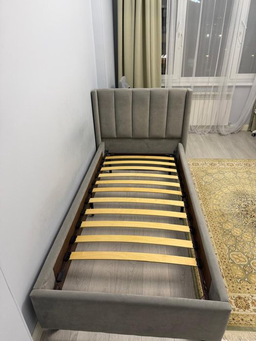 Кровать односпальная