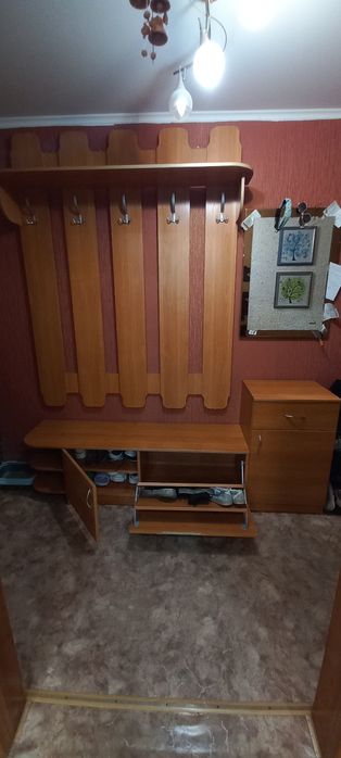Срочно продам прихожую