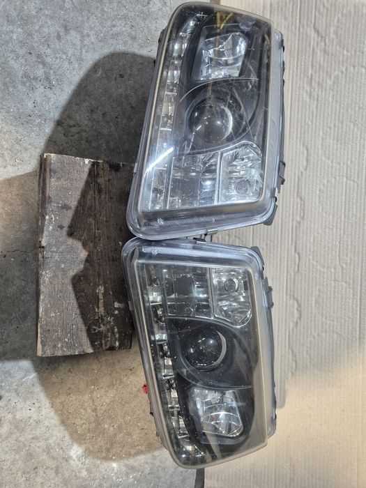 Фарове Фолксваген Бора ляв десен фар VW Bora