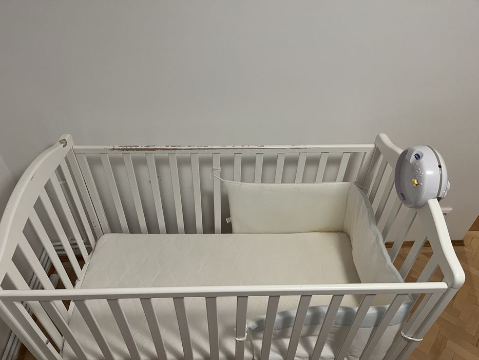 Patut Erbesi lemn cu saltea cocos