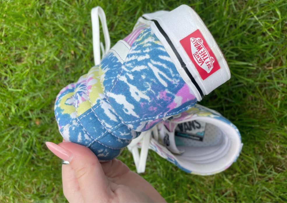 Tenisi Vans stare excelenta!!!