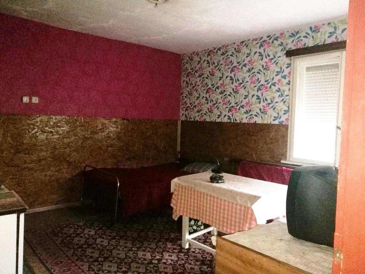 Продава се Къща в с. Ярджиловци, Област Перник - 66 кв.м за 682 €/кв.м - Снимка #13