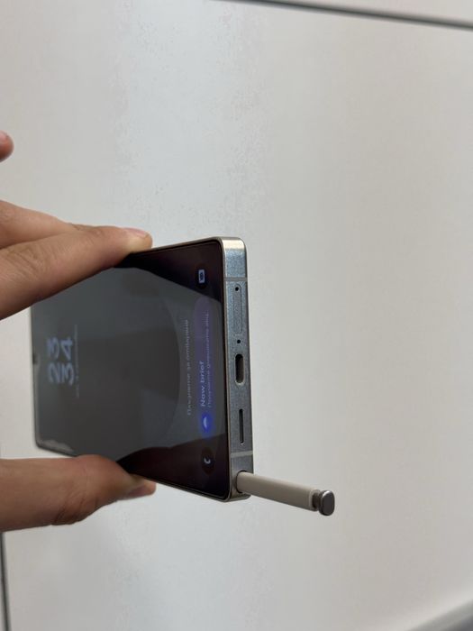 Продавам Samsung S25 ULTRA 33 цикъла