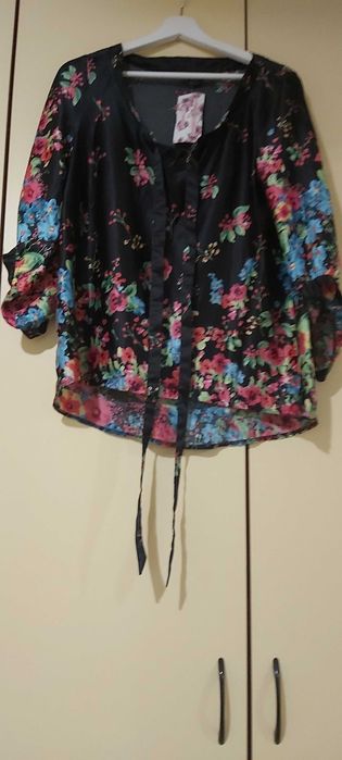 2 camasi din saten NOI, marci scumpe