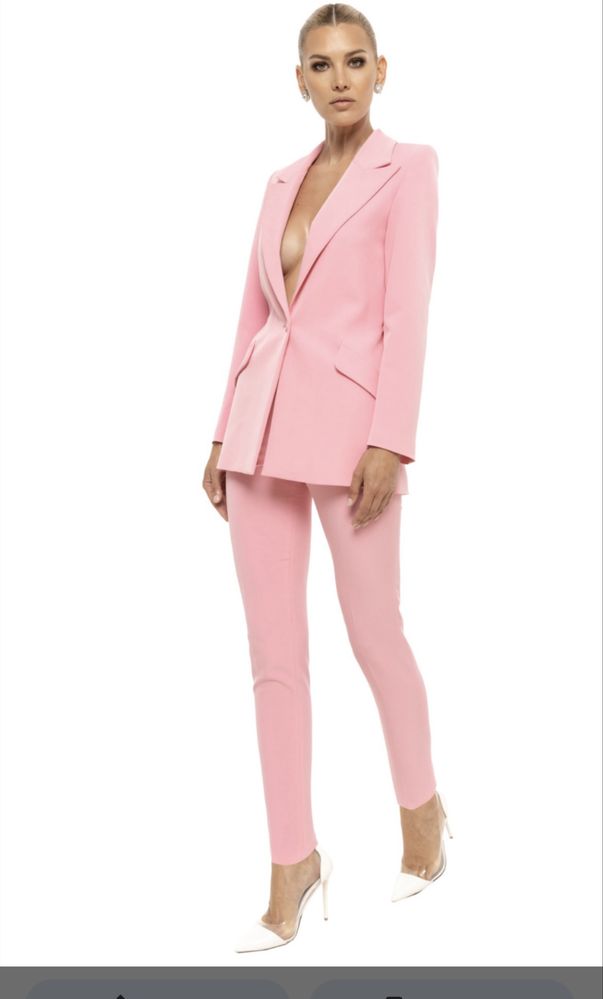 Compleu elegant roz prafuit BBY marime 36/S