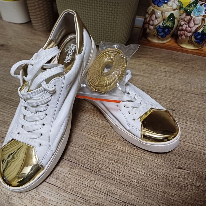 Michael kors оригинални нови слагани един път