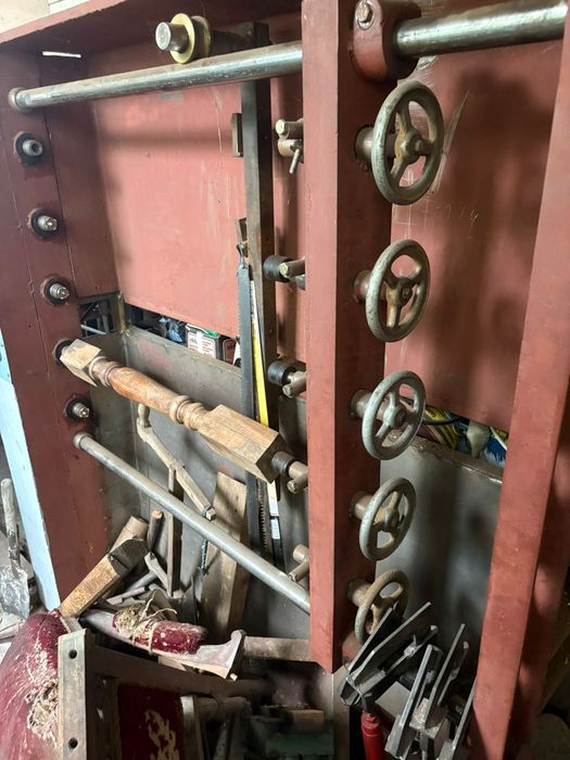 Strung prelucrare lemn automat
