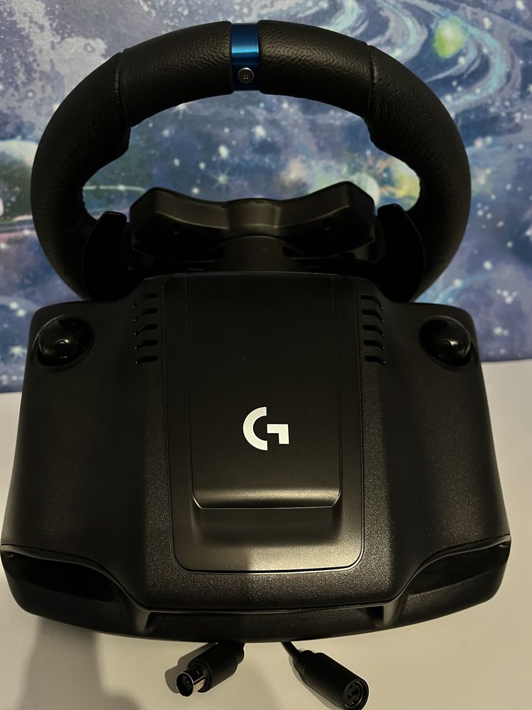 Logitech g923 за Xbox и PC