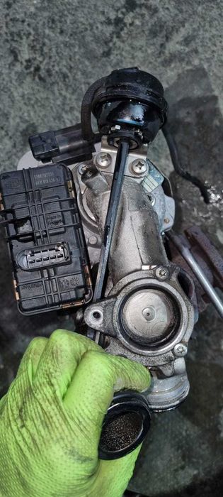 Turbina mica pentru biturbo BMW cod 7823255 motor N47D20D